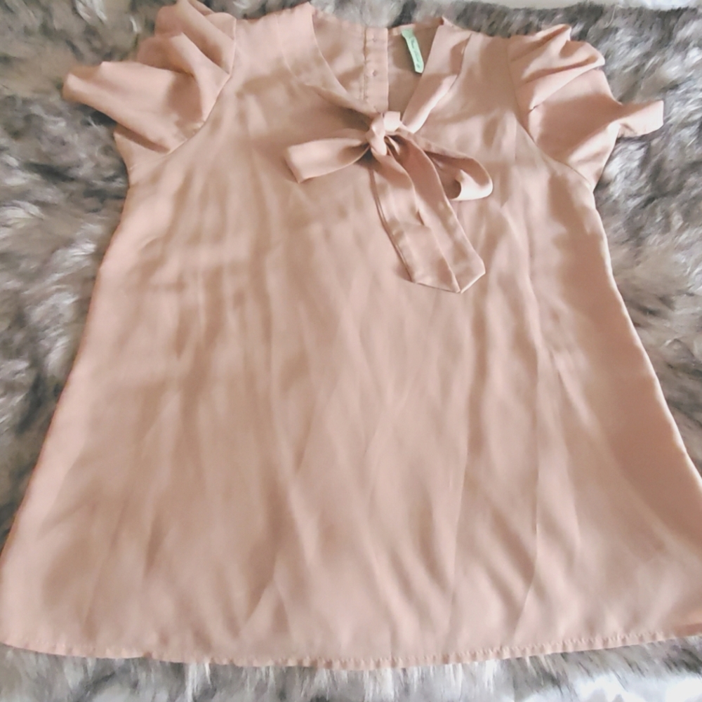 Neutral Cream Puffer Sleeves Blouse